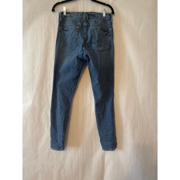 Good American Good Legs Distressed Skinny Jean Style GAGL899 Women's Size 8/29 - Picture 2 of 8